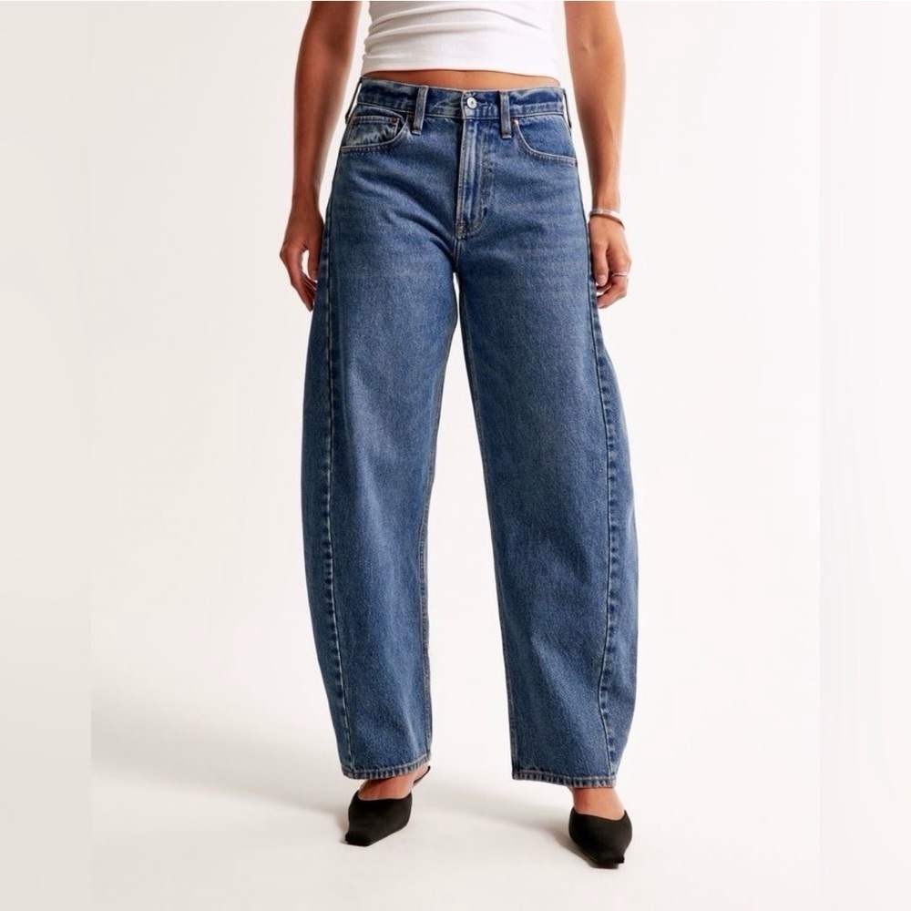 Abercrombie Mid Rise Barrel Jeans Curve Love